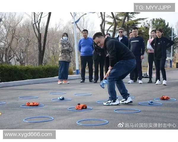 南京滑板队战术深度解析：如何在竞技中提升团队协作与个人技巧
